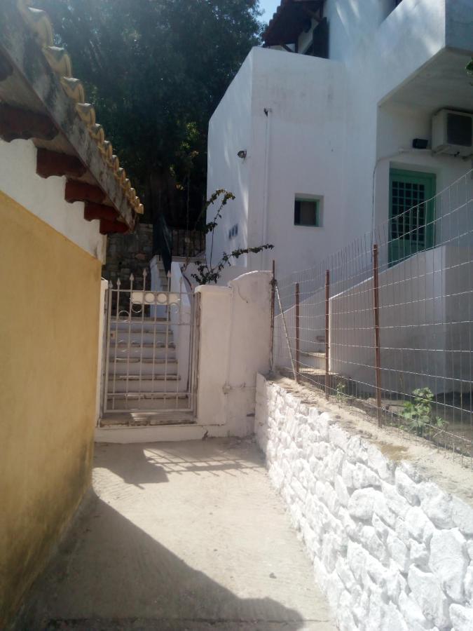Soustas Apartments Longós Exterior foto