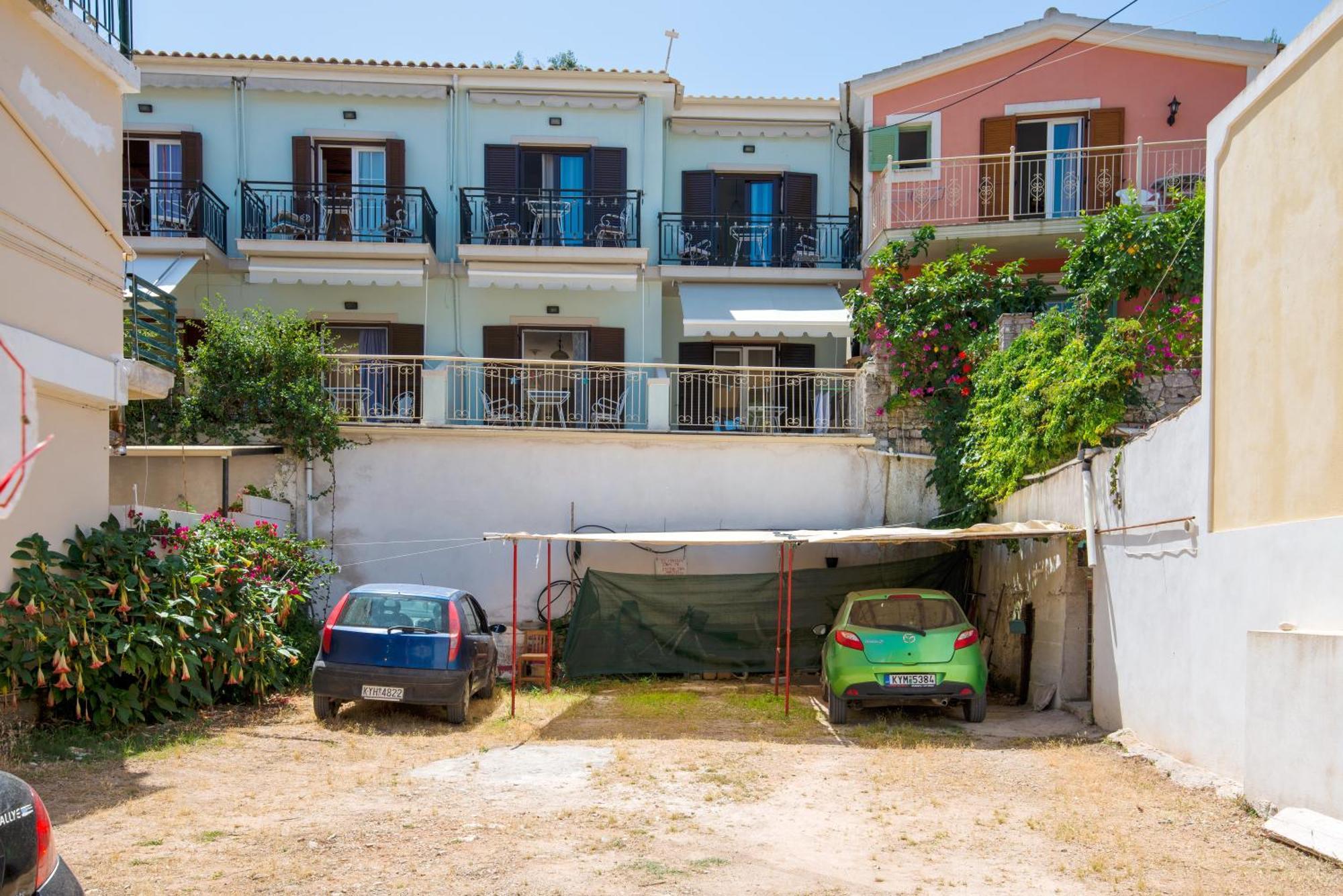 Soustas Apartments Longós Exterior foto